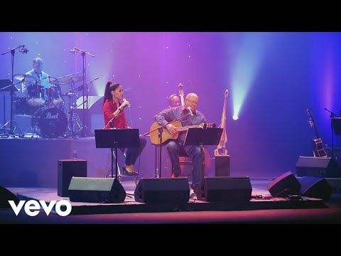 Haydée Milanés, Pablo Milanés - Vestida de mar (En Vivo)
