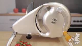 Graef The H9 is a manually operated slicer in retro design