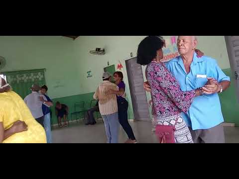 Chico Cearense @ animando o forró dos idosos em Valença do Piauí dia 21/04/2024 p/8
