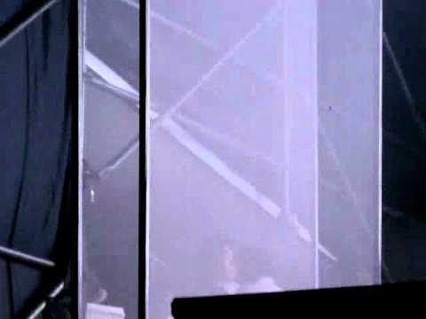 [HD Fancam]110705 SuperShow3Vietnam - Hee Chul take off his vest.mp4