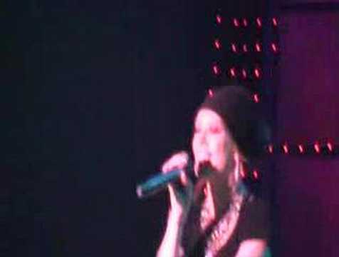 Hilary Duff - Someone's Watching Over Me [Live]