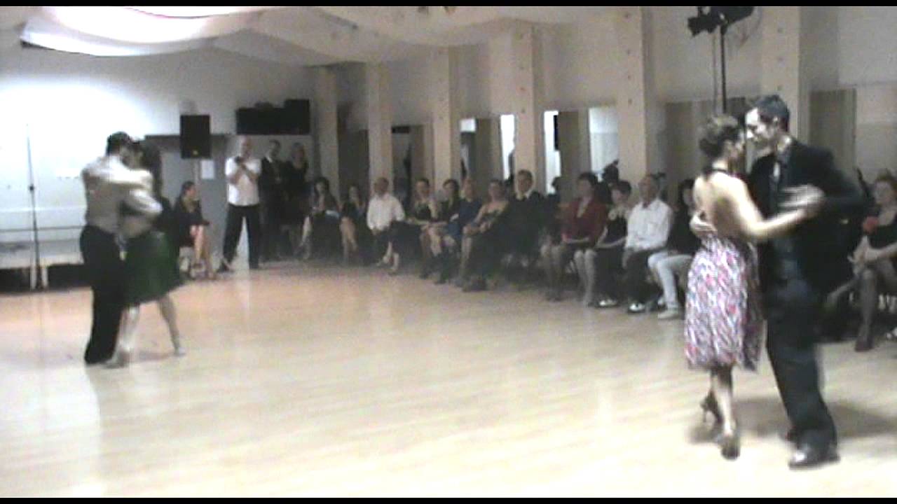 2 Federico Farfaro i Liesl Bourke oraz Mariano Bielak i Paula Gurini milonga w CK105 - 1 FTA