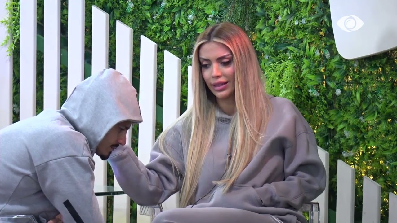 I dhe material Rogertit, nuk më pëlqen që…/ Vijon biseda mes Brikenës dhe Mateos