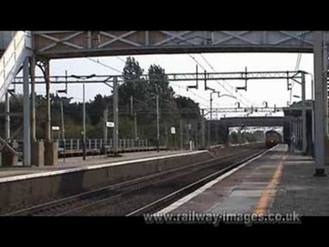 87022 at Cheddington