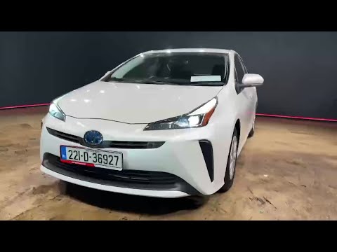 Toyota Prius 1.8 HYBRID - AUTOMATIC - MULTI FUNCTI - Image 2