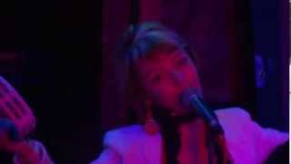 The Primitives - "Buzz Buzz Buzz"