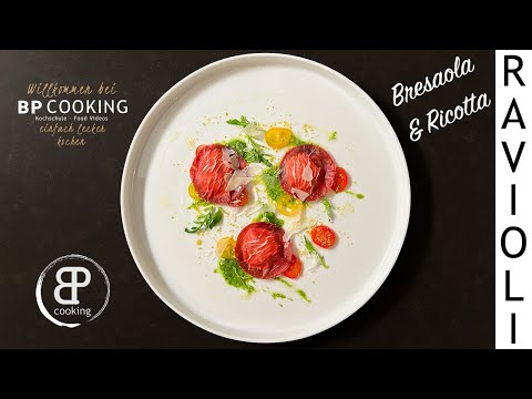 Die etwas anderen Ravioli. Bresaola mit Ricotta, Pistazie und Basilikum.