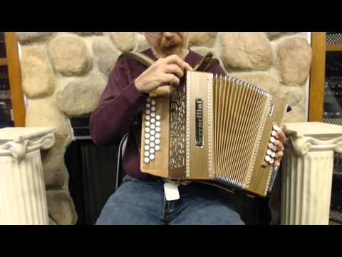 SER273 - Serenellini 273 De Luxe 2 1/2 Row Diatonic G C LMM 27 12 $2995