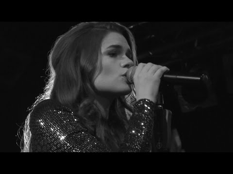 Femme Schmidt -LIVE- "Shadowman" @Berlin March 21, 2015