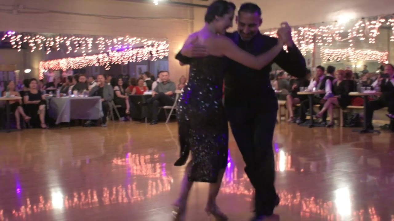 Yesica Esquivel and Ariel Leguizamon at Milonga Sonata 1/4