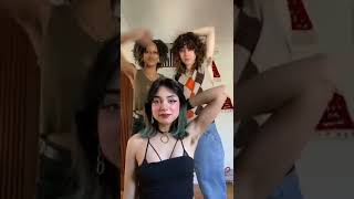 Download lagu gadis-gadisku dengan ketiak berbulu terlihat satu per satu mp3 Download lagu gadis-gadisku dengan ketiak berbulu terlihat satu per satu mp3