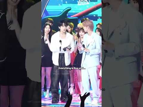 #Jungkook,#Yeonjun,#woonhak & #Jihu's reaction when staff gave a extra mic😂 #bts#taekookzone#kpop