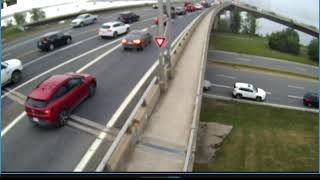 Fredericton, NB - Westmorland Street Bridge Facing South // Pont de la rue Westmorland face au sud live webcam