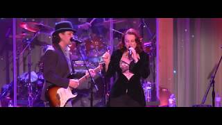 Michael Grimm performs &quot; GASOLINE AND MATCHES&quot; with wife Lucie Grimm