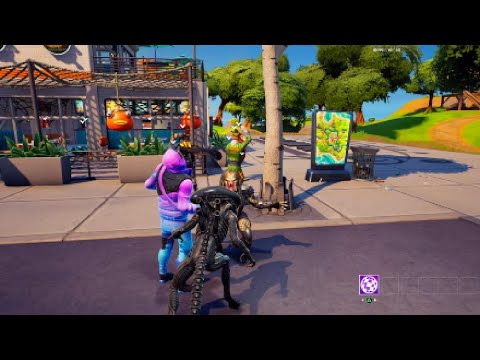 Xenomorph vs Predator? (Fornite Party Royal)