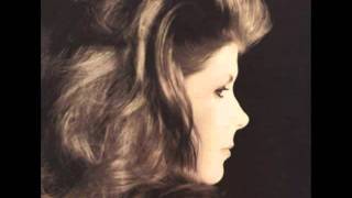 Kirsty MacColl        You and Me Baby...