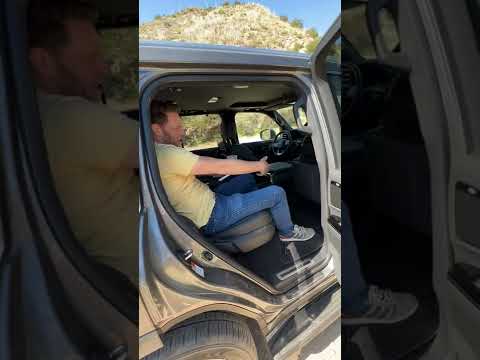 External Review Video V_rhkXxK-3I for Lexus LX 4 (J310) SUV (2021)