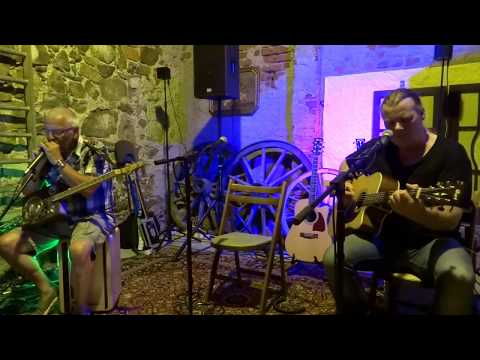 Musiker Lanze meets Frank von der Band "Blue Anubis" für eine Blues Session