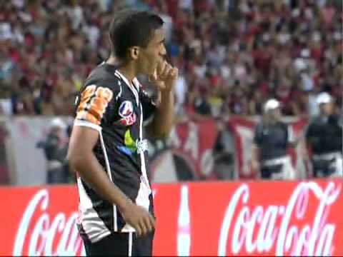 Willians e Allan se Beijam ?          Flamengo x Vasco ( TAÇA RIO ) 2011