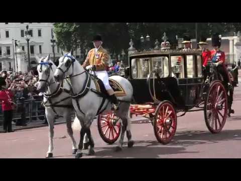 Trooping of The Colour - The Queen travels up The Mall [4K/UHD]