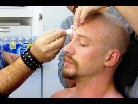 The Dark Knight Rises - Bane Behind The Scenes [HD]