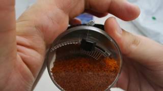 Кормушка для рыб на удочку с таймером