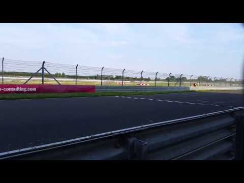 RUF CTR2 Sport (Pikes Peak) + Porsches - amazing fly by sounds !