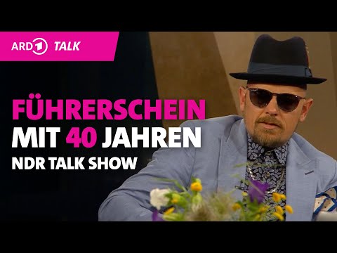 "Durchgefallen wegen Dummheit": Was bei Musiker Jan Delay Angstschweiß auslöst