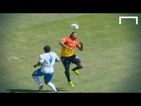 Outrageous own goal - Puebla vs Morelia