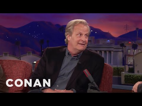 Why Jeff Daniels Lives In A Small Town In Michigan | CONAN on TBS