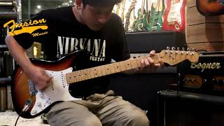 Video thumbnail for Review FENDER AMERICAN STANDARD STRATOCASTER SUNBURST 1999 By Fusion Music by Fusionmusic Studio