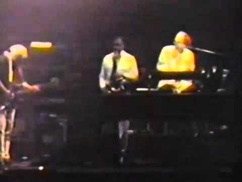 Grateful Dead 12 31 90 Oakland Coliseum Oakland CA Low