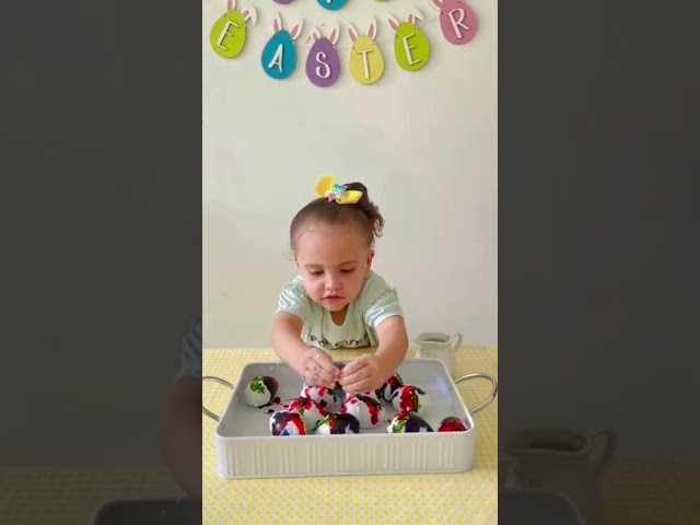 Vídeo relacionado con CFEWV 2 Pares de Calcetines de Conejito de Pascua Divertidos y Cómodos, Regalos Originales de Pascua para Mujeres y Hombres, Calcetines Temáticos para la Cesta y Celebración de Semana Santa