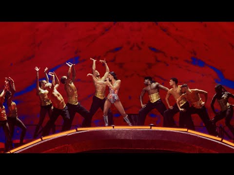 Dua Lipa - Training Season (Live From Mexico)