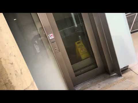 Strange generic hydraulic elevators @ Gateway Station Pittsburgh, PA