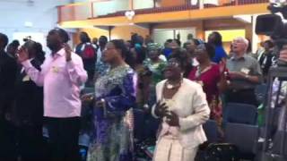 Mazuba ose makatendeka Jesu. By Mes. Zigori