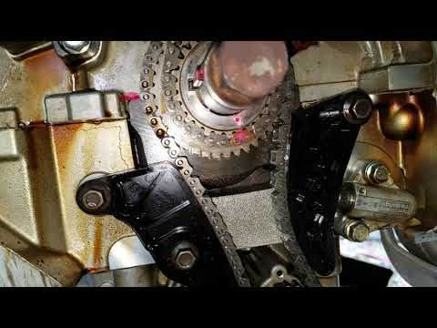 Timing chain marks of a 2.4L 2007-2012 Mitsubishi Outlander