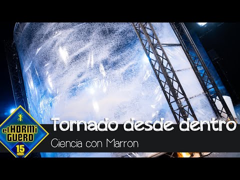 Marron muestra a Helen Lindes cómo se vive un tornado desde dentro - El Hormiguero