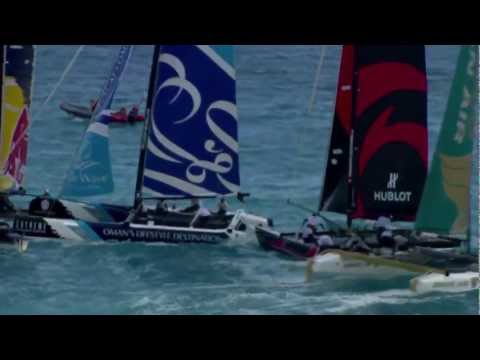 Muscat and Red Bull Sailing Team crashed in Nice - Extreme Sailing Series