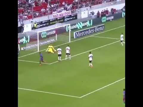 Memphis Depay's Goal against Stuttgart🔥 #shorts