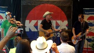 Beer Bait and Ammo - Kevin Fowler