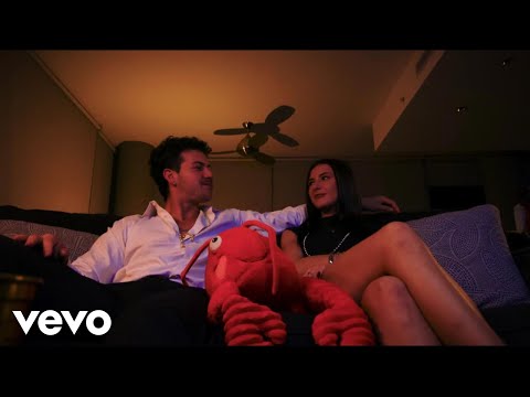 Alex Schor - Smooth Guy (Official Music Video)