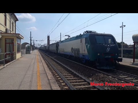 Transito alla Stazione di Istrana (TV) E.412 005 con tramogge TRANSCEREALES lunghe
