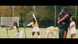 Laat Me Zien Music Video