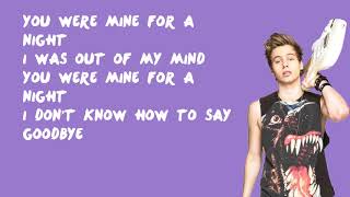 Wrapped Around Your Finger - 5 Seconds of Summer (Lyrics)