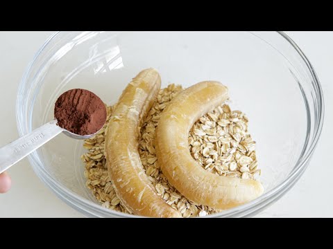 Take oats, cocoa and bananas and make this amazing dessert! Without added sugar, without flour