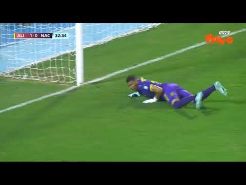 Espectacular atajada de Pier Graziani en el Alianza Petrolera vs Nacional