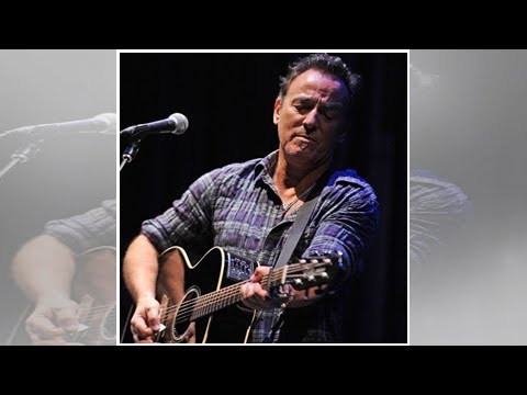 Check out Bruce Springsteen & Michael Stipe joining Patti Smith onstage