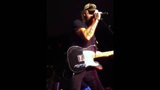 Ronnie Dunn "Kiss You There"