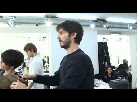 fashiontv | FTV.com - MILAN MAN F/W 2009-10- VERSACE - BACKSTAGE